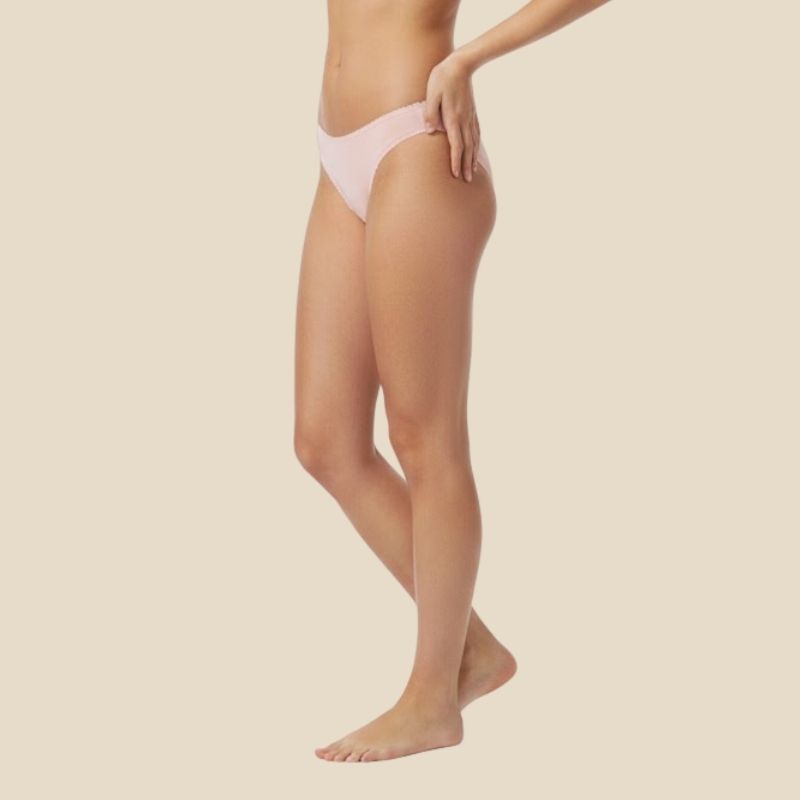 Invisible Sculpt Shortie